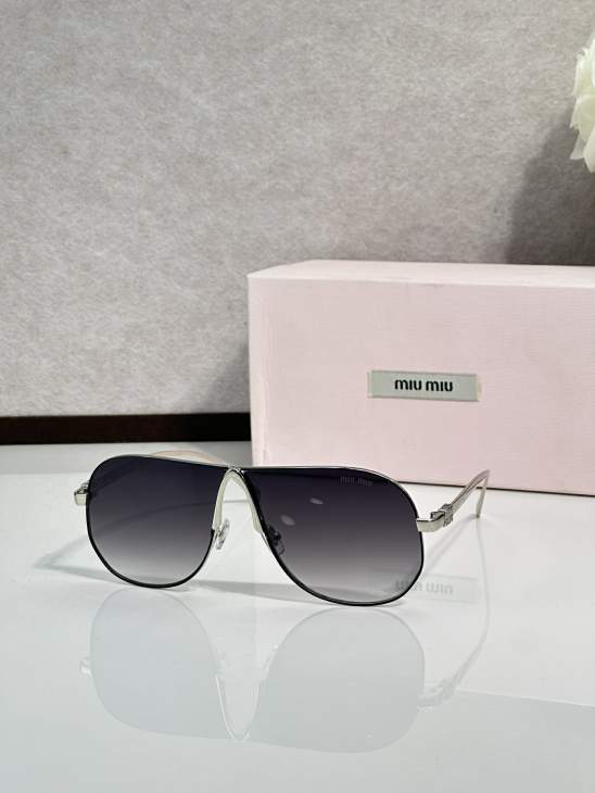 Picture of Miu Miu Sunglasses _SKUfw77895081fw